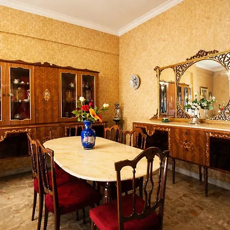 Palini'S House-2